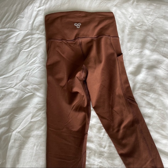 Aritzia Brown TNA leggings XS - Picture 6 of 6